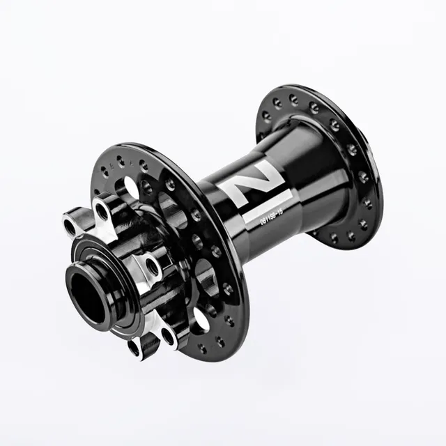 Novatec D791SB-B15 mozzo anteriore 15x110 nero 32 fori