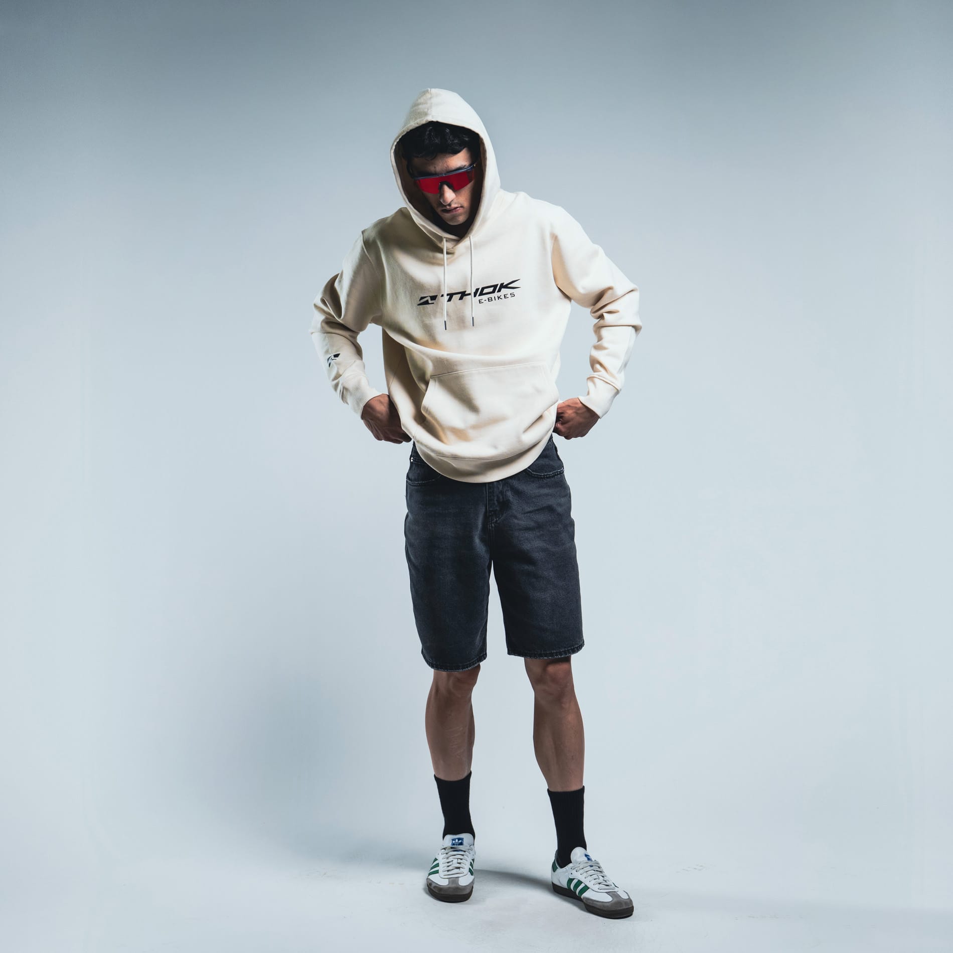 THOK H-Crew Natural Culture felpa cappuccio off-white