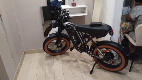 PVY A20 bici elettrica arancione uso città trail