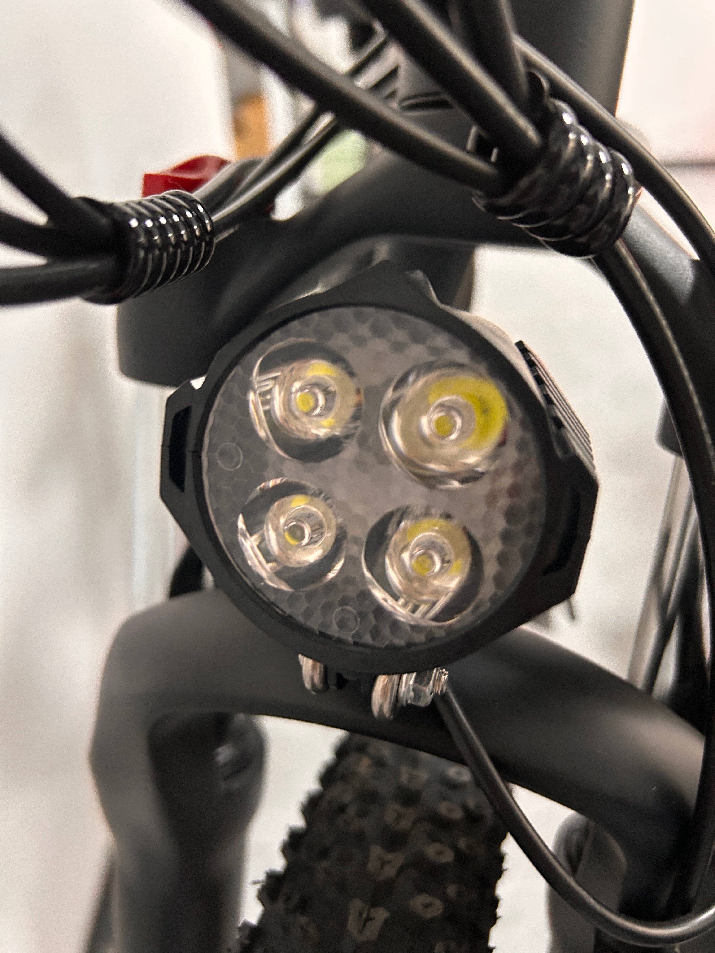 E-BYCCO EB7Pro Faro Anteriore Bici Elettrica a LED