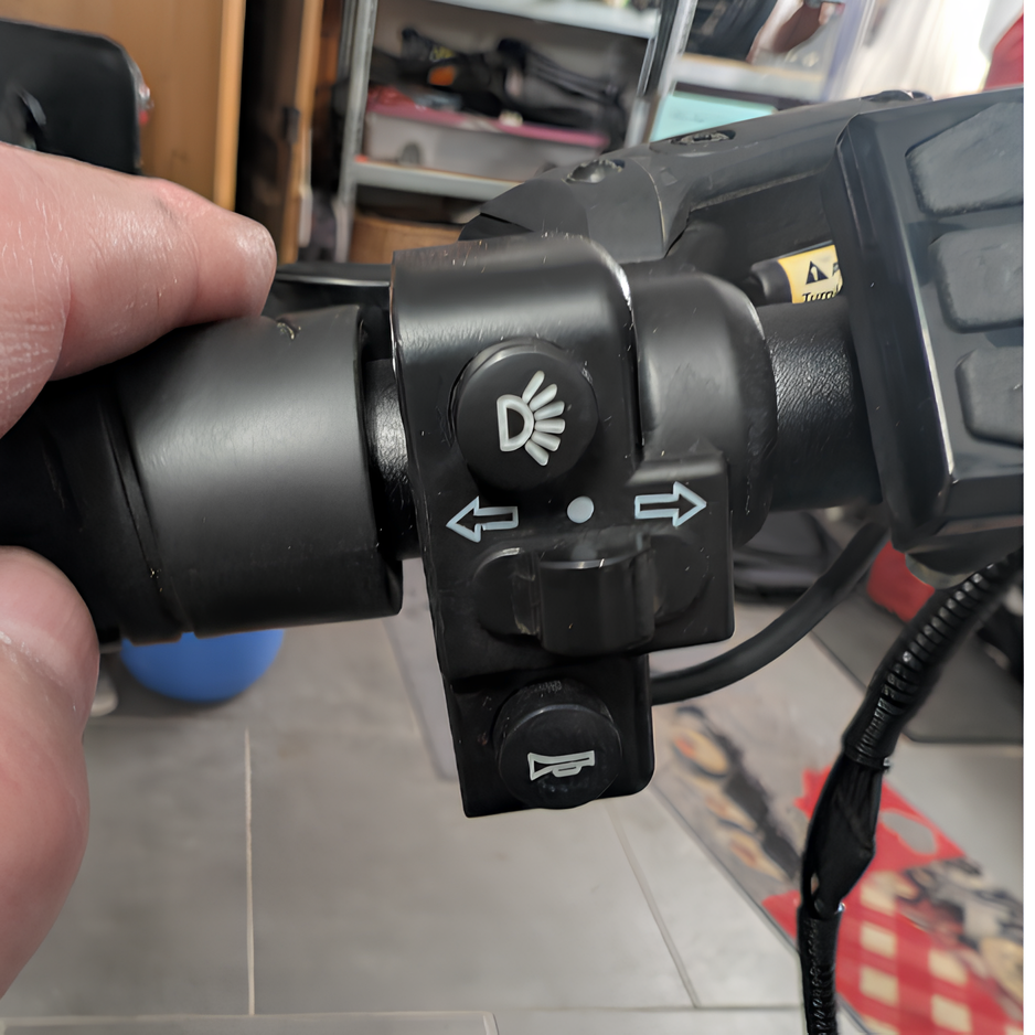 PVY Z20 PLUS Interruttore Tre in Uno Originale
