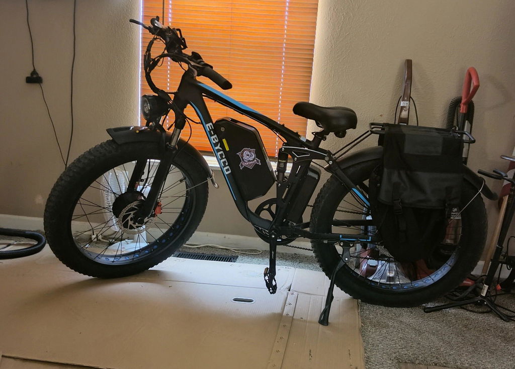 E-BYCCO EB7Pro 9000W bici elettrica 52V 32Ah nero/bianco ricondizionata